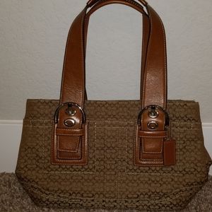 Coach Shoulder bag